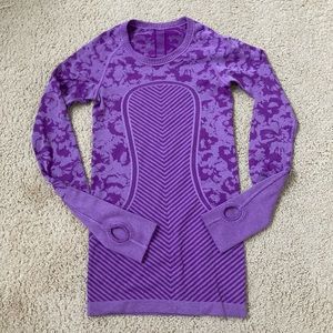 Lululemon- Swiftly Tech Long Sleeve 2.0 Top